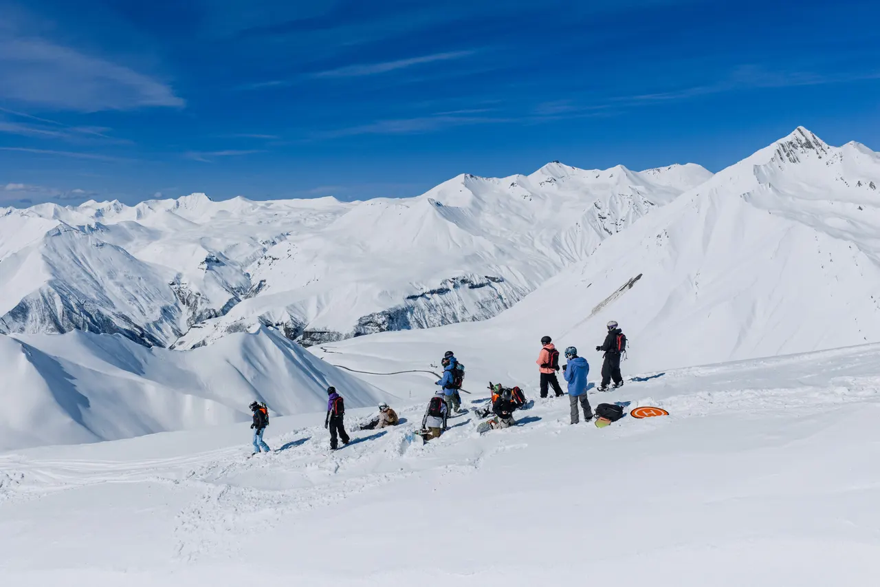 Bakhmaro Ratrak Camp 2027